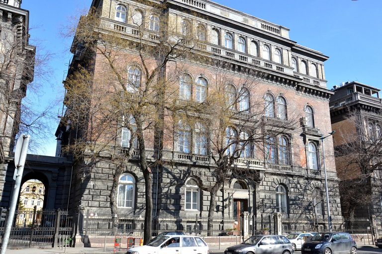 Semmelweis Üniversitesi merkez binası